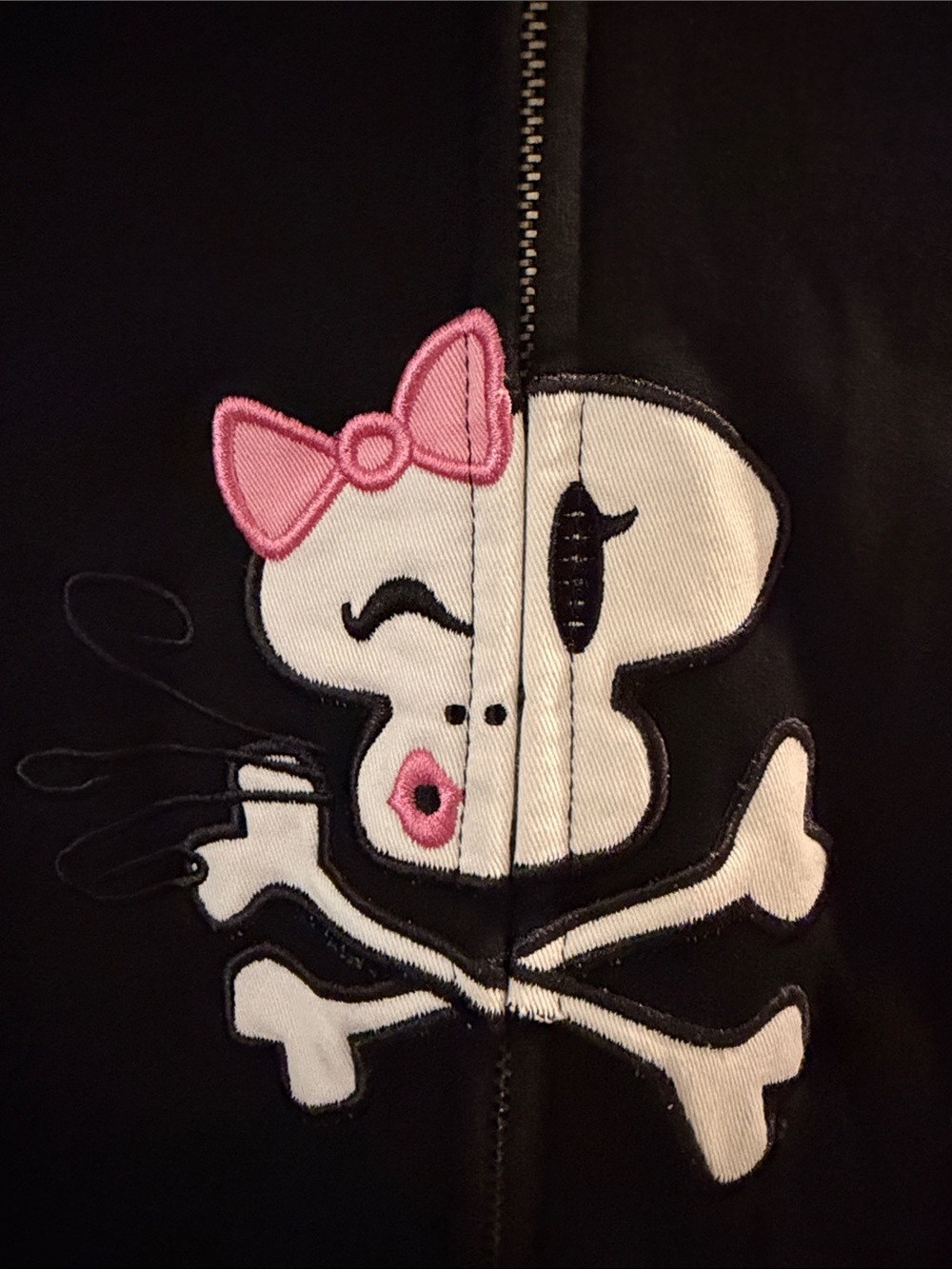 Paul Frank vintage 2005 Black Zip-Up Hoodie with Pink-Accented Skull Patch - Picture 2 of 11
